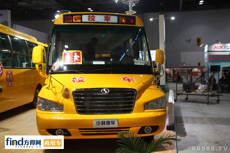 少林牌SLG6800XC4Z型小學(xué)生專用校車