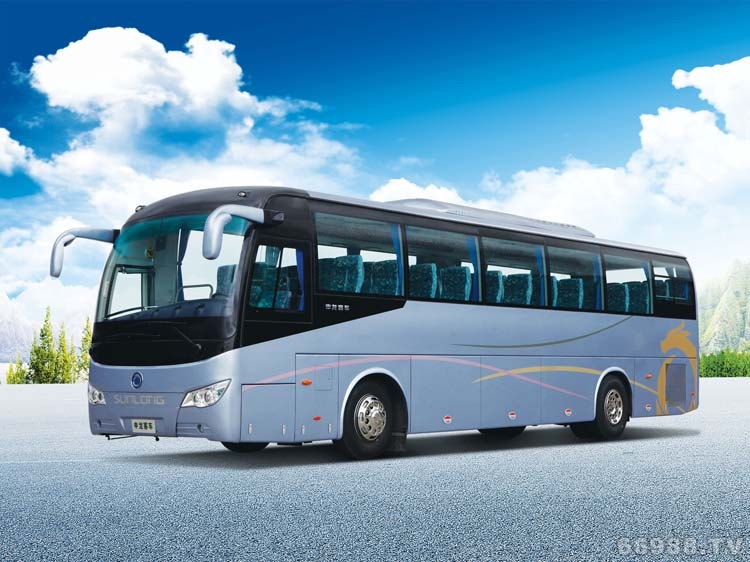 申龍SLK6122旅游團(tuán)體客車